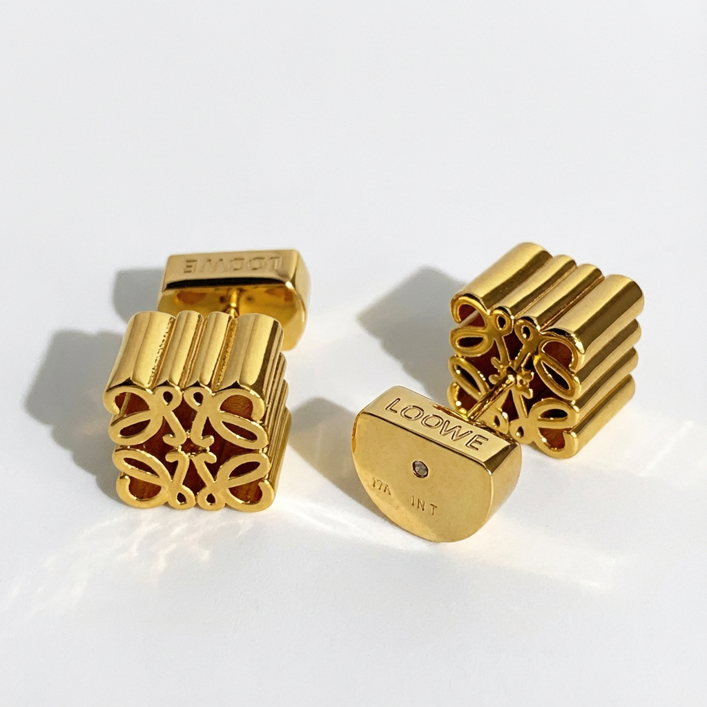 Stud Earrings for elegant looking 18k plating
