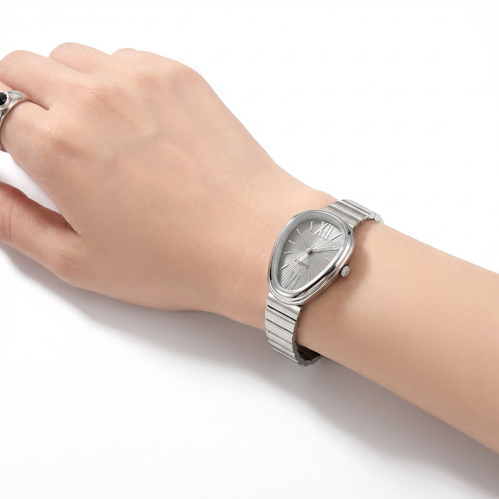 Snake-head watch with a high-end feel, bamboo-pattern strap women's quartz watch