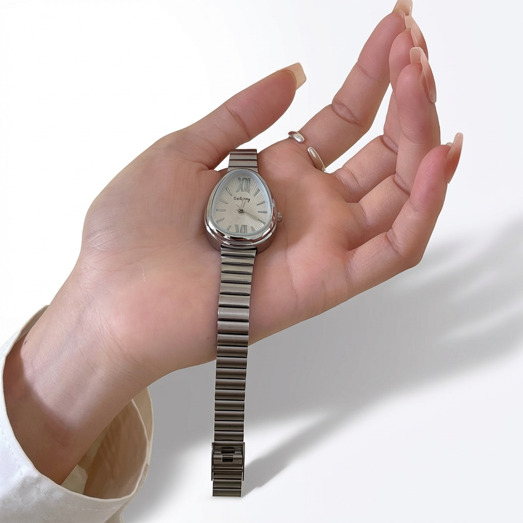 Snake-head watch with a high-end feel, bamboo-pattern strap women's quartz watch